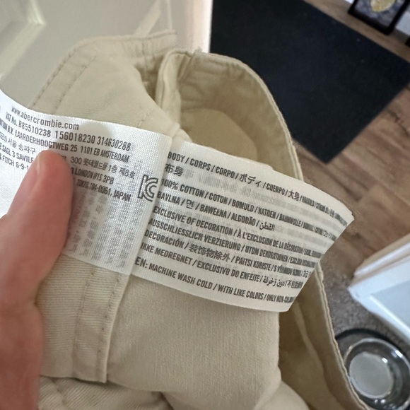 Abercrombie & Fitch White Cargos Size 27/4 - Picture 4 of 8